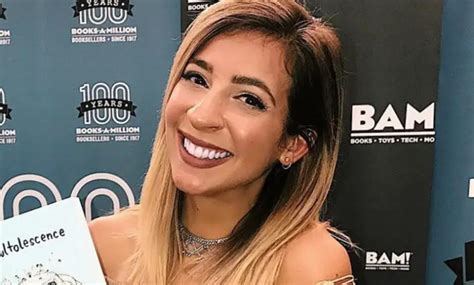 gabbie hanna net worth|TikTok star Gabbie Hanna bio, ethnicity, boyfriend, age, height,。